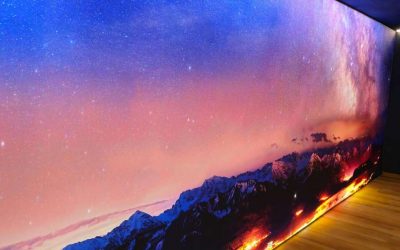 LED Leuchtbild Burgmühle – Individuelle Lichtwand im Wellnessbereich